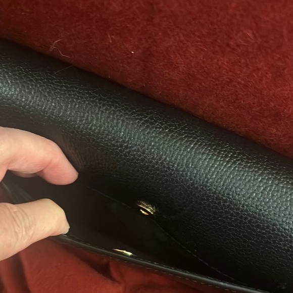 Michael Kors Black Leather Crossbody Bag with Textured Finish - Picture 4 of 9